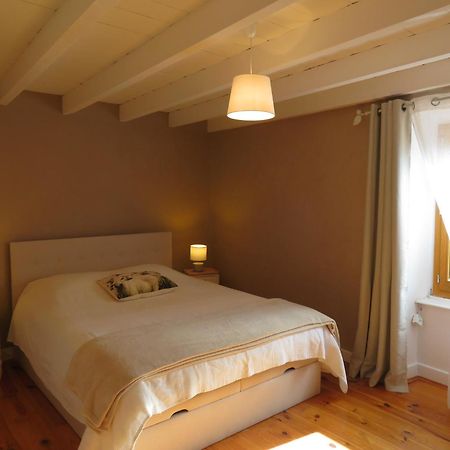 Joli Gite Rural Dans Un Havre De Paix Saint-Bonnet-le-Troncy 外观 照片