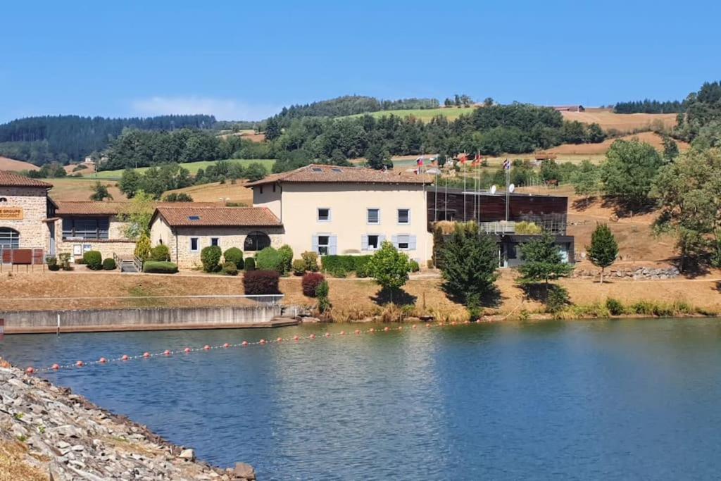 Joli Gite Rural Dans Un Havre De Paix Saint-Bonnet-le-Troncy 外观 照片