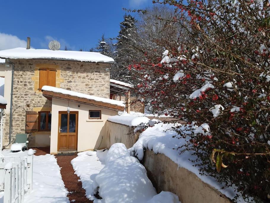 Joli Gite Rural Dans Un Havre De Paix Saint-Bonnet-le-Troncy 外观 照片