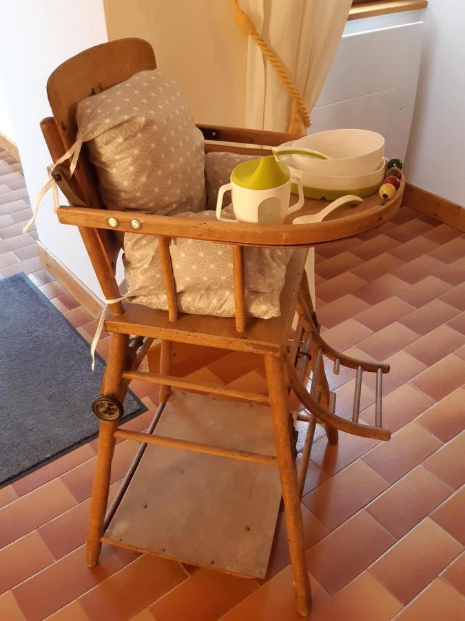 Joli Gite Rural Dans Un Havre De Paix Saint-Bonnet-le-Troncy 外观 照片