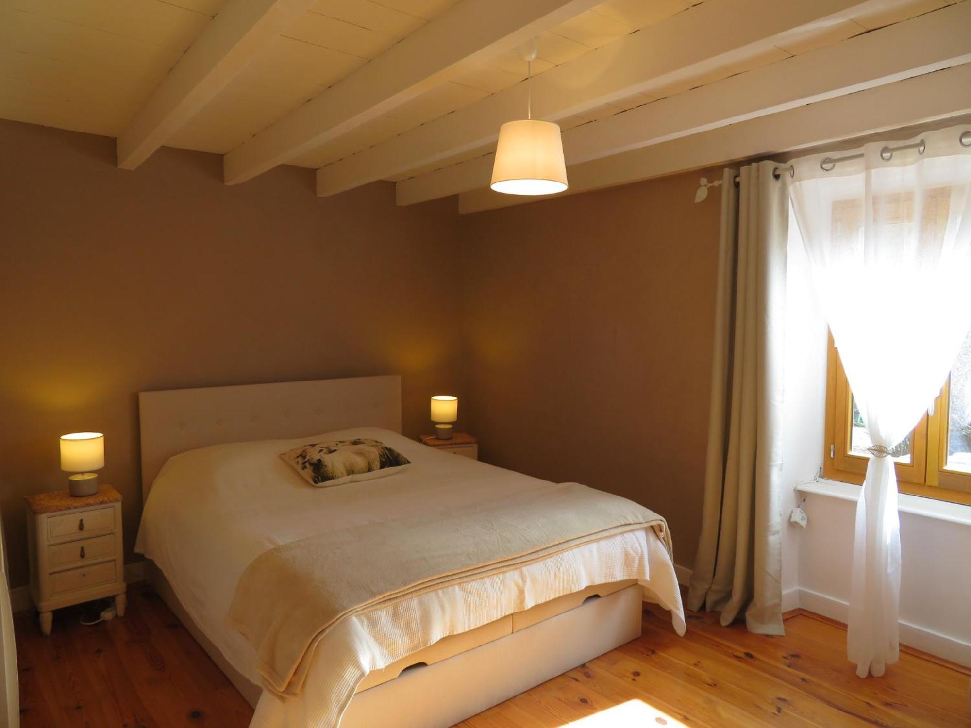 Joli Gite Rural Dans Un Havre De Paix Saint-Bonnet-le-Troncy 外观 照片
