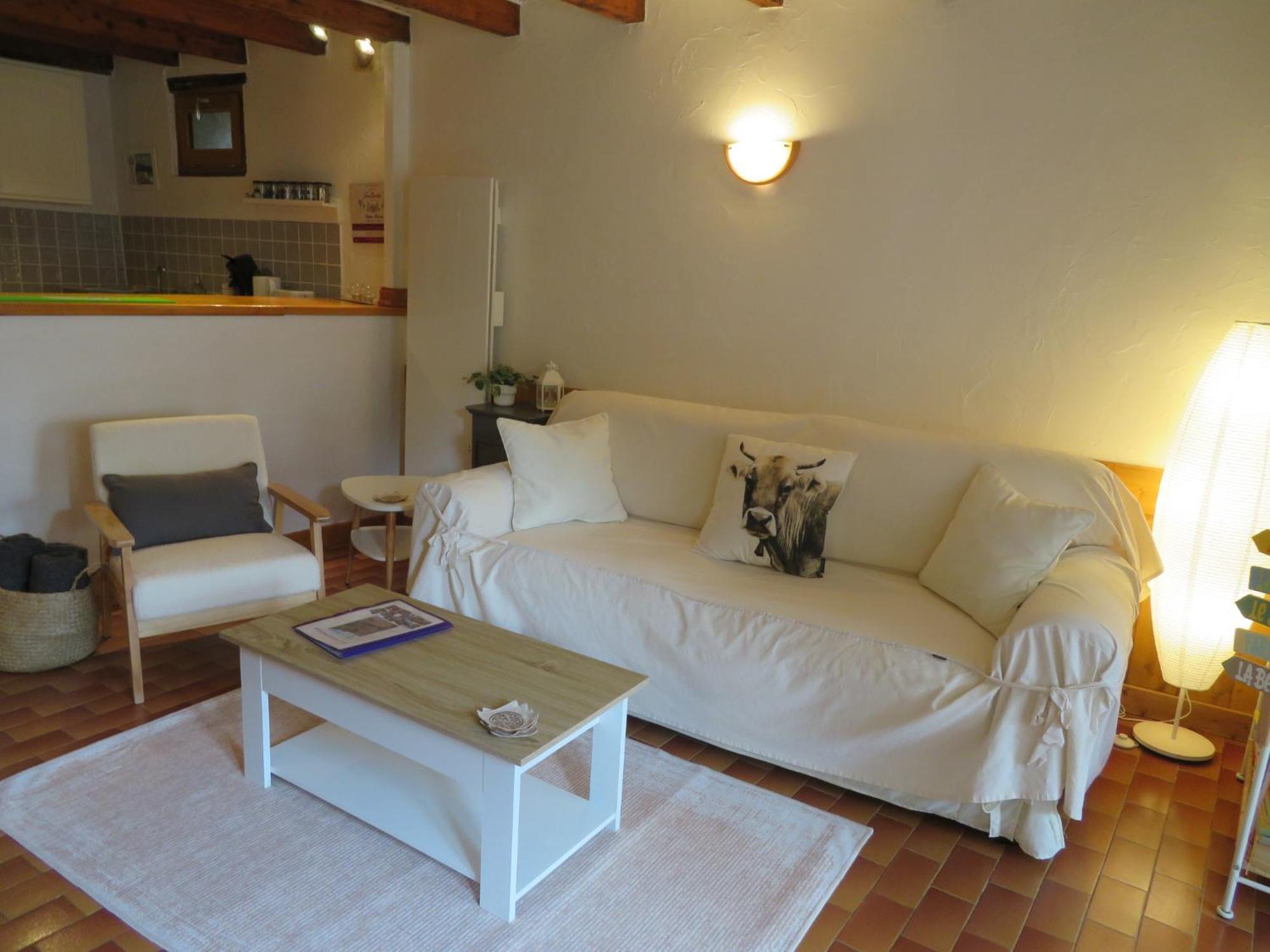 Joli Gite Rural Dans Un Havre De Paix Saint-Bonnet-le-Troncy 外观 照片