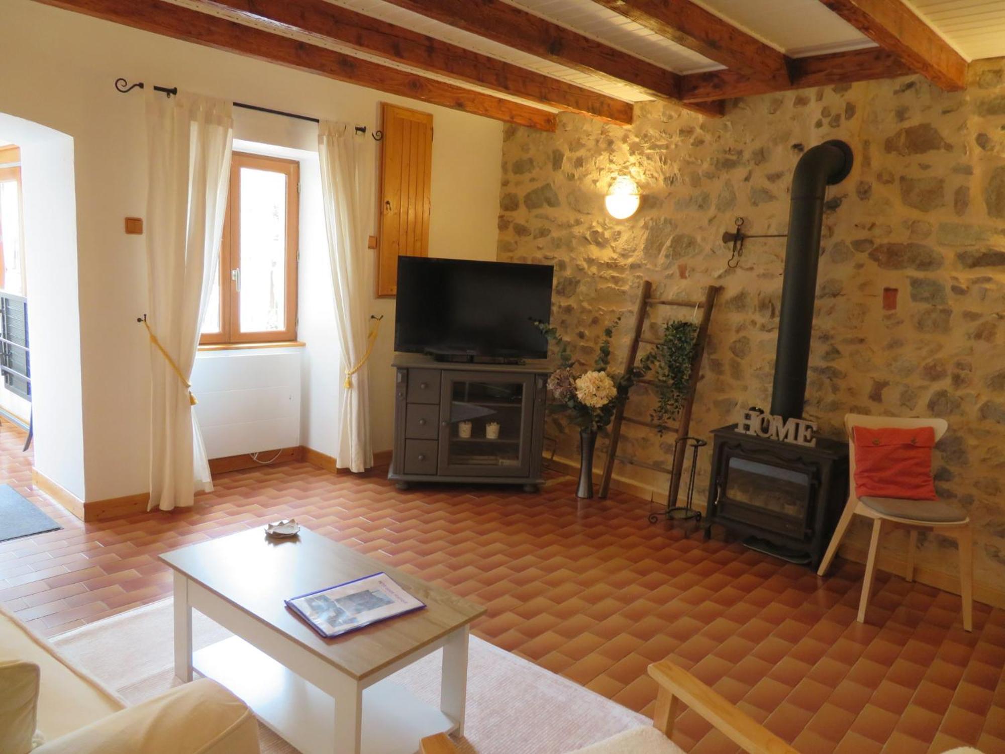 Joli Gite Rural Dans Un Havre De Paix Saint-Bonnet-le-Troncy 外观 照片
