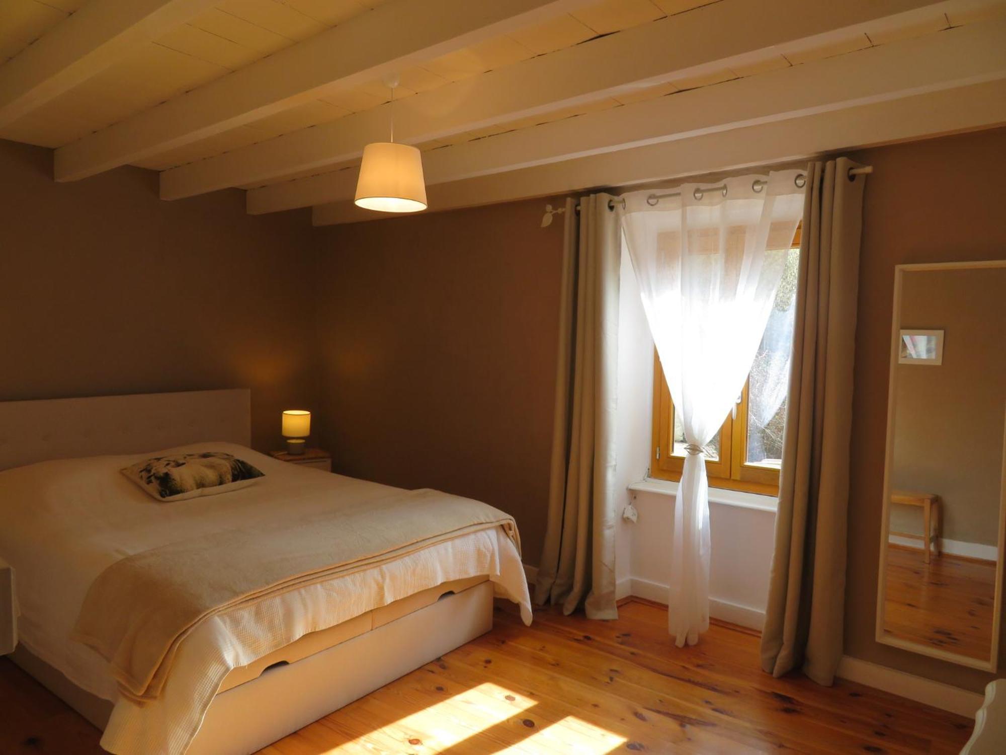 Joli Gite Rural Dans Un Havre De Paix Saint-Bonnet-le-Troncy 外观 照片
